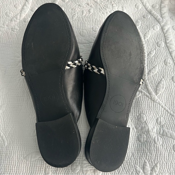 1901 Black Mules with Gold and White Detail - Picture 3 of 6